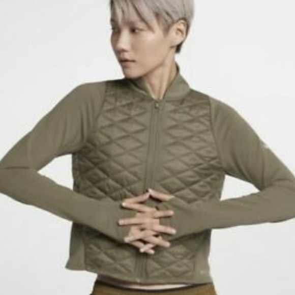 nike women's aerolayer jacket